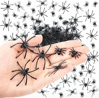 Labeol 160 PCS Fake Spiders, 3 Size Halloween Realistic Plastic Fake Spider Toys, Prank Props Black Scary Toys for Home Decorations, Halloween Party Favors Supplies