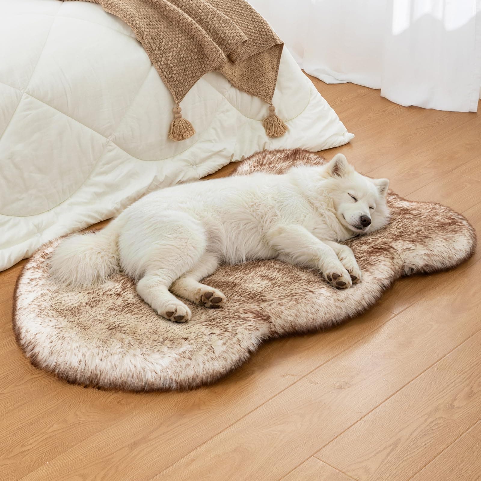 Dog Bed Rug Medium Size, Faux Fur Orthopedic 40"x24" Waterproof Fluffy Dog Beds Luxury, Washable Fuzzy Fur Rug Soft Flat Pet Furry Dog Bed, Brown